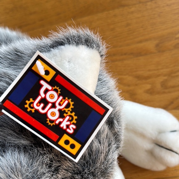 Husky Plush Dog Toy - Gray and White - Picture 4 of 7